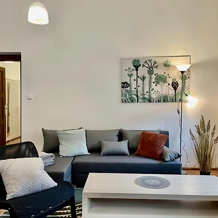 - K Lanovce Apartment *